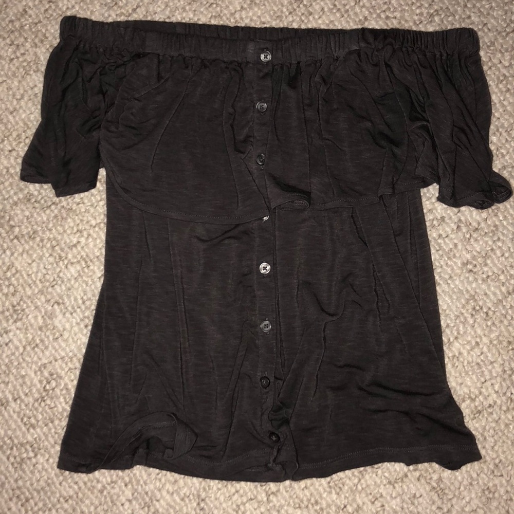 American Eagle off the shoulder top never worn